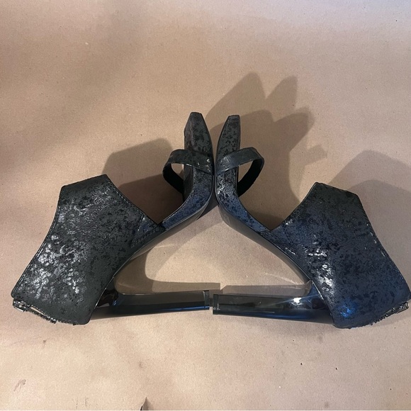 DKNY Women's Dava Ankle Strap Cuff Dress Sandals Black High Heel Size US 8.5 M - Picture 6 of 11